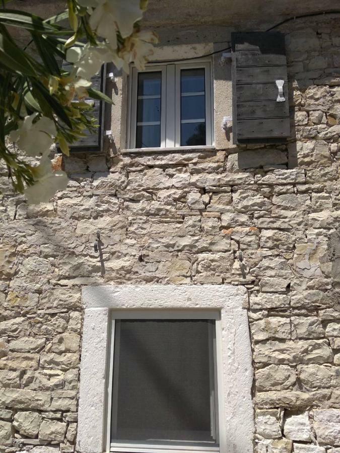 Tolos Budget Rooms Loggos Longós Buitenkant foto